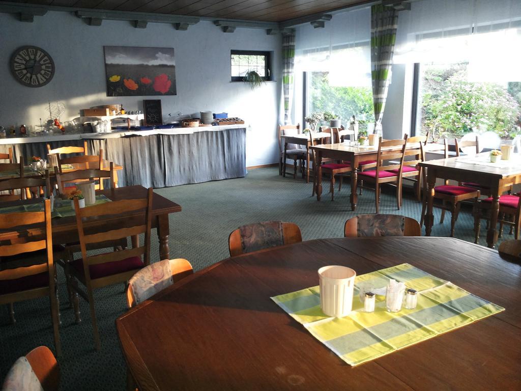 Pension "Dorfkrug" วินเทอร์แบร์ก ภายนอก รูปภาพ